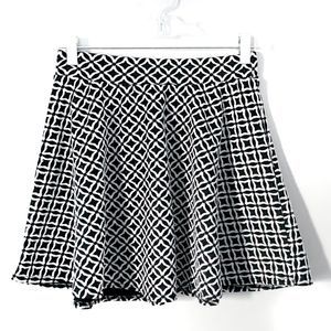 Joe B Skater Mini Skirt Geometric Black White M